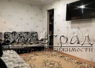 Продается 2-ком. квартира, 45 м2, Челябинск, улица Курчатова, 14