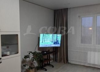 Двухкомнатная квартира в аренду, 64.9 м2, Курган, 7-й микрорайон, 2А
