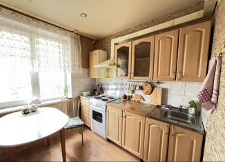 Продается двухкомнатная квартира, 50.3 м2, Челябинск, улица Хохрякова, 22