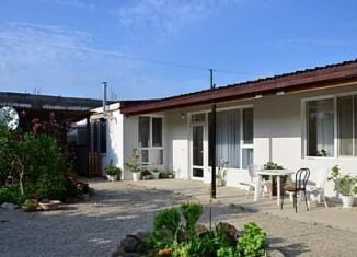 Сдаю дом, 90 м2, Судак, улица Кунешли, 4