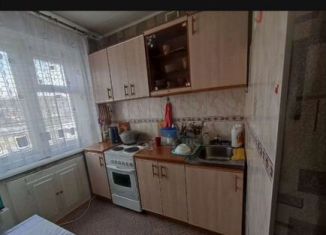 Аренда 2-ком. квартиры, 44 м2, Междуреченск, улица Ермака, 10