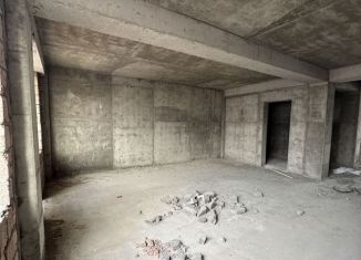 Продаю 1-комнатную квартиру, 45 м2, Избербаш, улица Беделова, 10