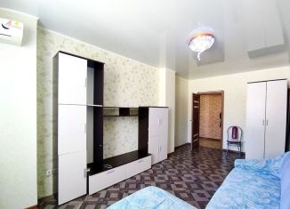 Продаю однокомнатную квартиру, 40 м2, Темрюк, улица Анджиевского, 3Вк1