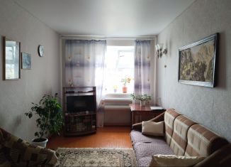 Продаю 3-комнатную квартиру, 60 м2, Курганская область, Уральская улица, 15
