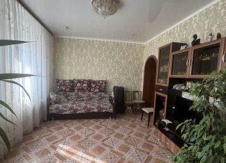Продажа 2-ком. квартиры, 45 м2, Копейск, улица Ленина, 46