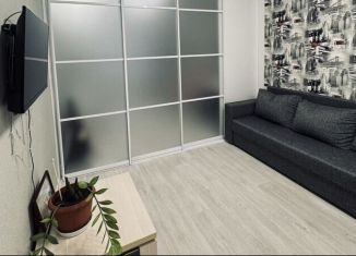 Продается двухкомнатная квартира, 60 м2, Тобольск, 15-й микрорайон, 31