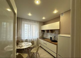 Сдача в аренду 1-комнатной квартиры, 35 м2, Тобольск, микрорайон Центральный, 22