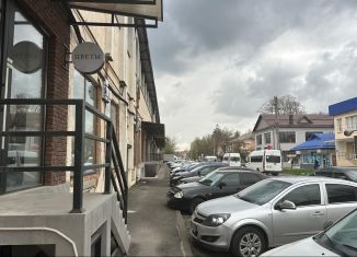 Аренда помещения свободного назначения, 48 м2, Нальчик, улица Толстого, 100, район Центр