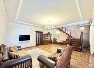 Продажа дома, 183 м2, Нальчик, улица Ахохова, 171, район Центр