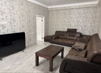 Продам 2-ком. квартиру, 77 м2, Махачкала, улица Кулиева, 83