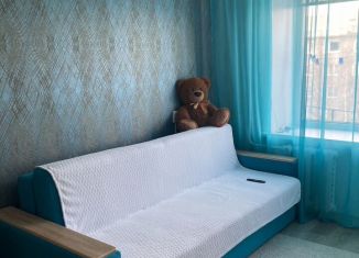 Сдам в аренду 2-комнатную квартиру, 45 м2, Оленегорск, Строительная улица, 49