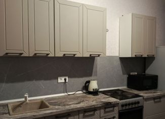 Сдам в аренду однокомнатную квартиру, 36 м2, поселок городского типа Афипский, улица 50 лет Октября, 109