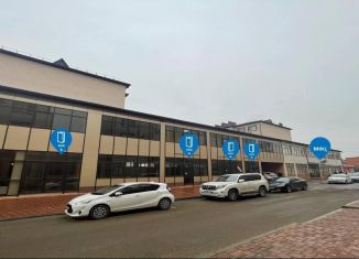 Продаю торговую площадь, 653.5 м2, посёлок городского типа Яблоновский, улица Гагарина, 144/1к7