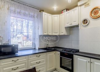 Продаю 4-ком. квартиру, 73.3 м2, Калининград, Госпитальная улица, 17