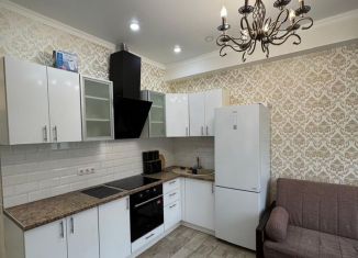 Сдается 3-комнатная квартира, 50 м2, Сочи, Вишнёвая улица, 18/3, микрорайон Заречный