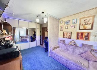 Продается 3-комнатная квартира, 46 м2, посёлок Кирпичного Завода № 1, Клубная улица, 27