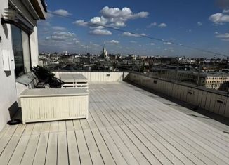 Сдача в аренду квартиры студии, 100 м2, Москва, улица Серафимовича, 2, метро Кропоткинская