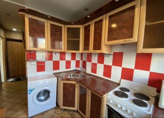 Продается 1-комнатная квартира, 30 м2, Тобольск, 8-й микрорайон, 20