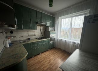 Сдам 2-ком. квартиру, 54 м2, Майкоп, улица 12 Марта