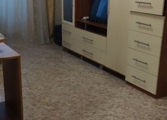 Сдача в аренду 3-комнатной квартиры, 66 м2, Кирово-Чепецк, улица Братьев Васнецовых, 8