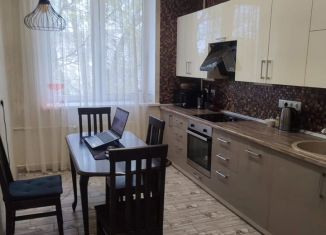 Продаю двухкомнатную квартиру, 62 м2, Керчь, улица Пирогова, 29