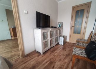Продам 2-ком. квартиру, 463 м2, Челябинск, улица Марченко, 14
