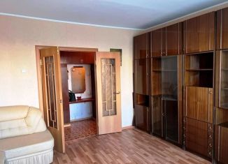 Продаю 2-комнатную квартиру, 53.2 м2, Челябинск, улица Братьев Кашириных, 101