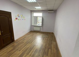 Сдам в аренду помещение свободного назначения, 18 м2, Черкесск, Октябрьская улица, 384, микрорайон Пештера