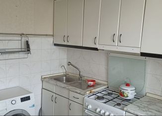 Сдаю в аренду двухкомнатную квартиру, 53 м2, Новороссийск, улица Алексеева, 22