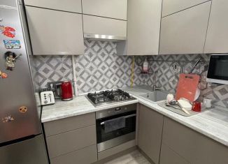 Продаю 2-комнатную квартиру, 41.7 м2, Новомосковск, улица Чапаева, 10