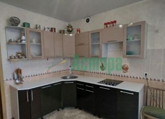 Продается 2-ком. квартира, 66.1 м2, Чита, улица Забайкальского Рабочего, 57