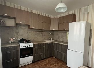 Сдаю 1-комнатную квартиру, 38 м2, Краснодар, улица Генерала Трошева, микрорайон Восточно-Кругликовский