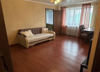 Продажа 2-комнатной квартиры, 43 м2, Азнакаево, улица Сайдашева, 7