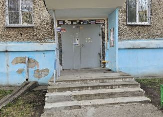 Продаю двухкомнатную квартиру, 52.4 м2, Челябинск, Комсомольский проспект