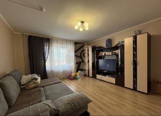 Продаю 2-комнатную квартиру, 64.2 м2, Старый Оскол, микрорайон Южный, 7