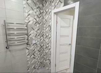 Продается 3-ком. квартира, 94.1 м2, село Новая Усмань, улица 70 лет Победы, 11