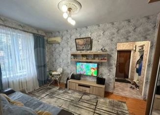 Продается 2-ком. квартира, 41 м2, Феодосия, Караимская улица, 3А