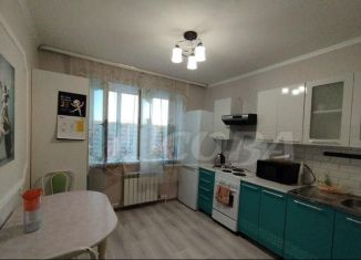 Сдача в аренду однокомнатной квартиры, 36.7 м2, Тобольск, микрорайон 7А, 21А