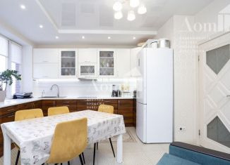 3-ком. квартира на продажу, 65.4 м2, Мурино, улица Шоссе в Лаврики, 89