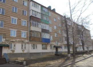 Трехкомнатная квартира на продажу, 47.7 м2, Алатырь, микрорайон Стрелка, 17