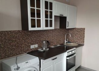 Сдается однокомнатная квартира, 35 м2, Республика Алтай, улица Петра Сухова, 6