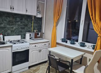 Сдается 1-ком. квартира, 37 м2, Курск, проспект Хрущёва, 34