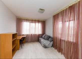 Сдаю 2-комнатную квартиру, 50 м2, Челябинск, улица Братьев Кашириных, 93