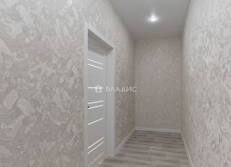 Продаю 1-ком. квартиру, 41 м2, Благовещенск, Заводская улица, 2/4, ЖК Лазурный Берег