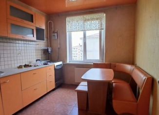 Аренда трехкомнатной квартиры, 80 м2, Крымск, улица Белинского, 37Ж