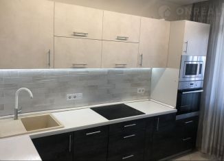 Сдам в аренду двухкомнатную квартиру, 56 м2, Мытищи, улица Щербакова, 1к1