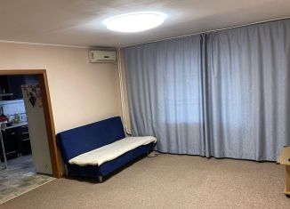 Аренда 2-ком. квартиры, 48 м2, Тюменская область, 9-й микрорайон, 21