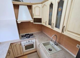 Сдам в аренду двухкомнатную квартиру, 45 м2, Москва, Дербеневская набережная, 13/17к3, метро Пролетарская