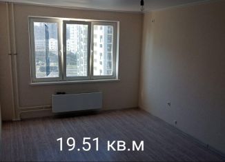 Продаю двухкомнатную квартиру, 60 м2, Краснодар, улица имени Валерия Гассия, 22, микрорайон Почтовый