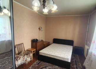 Сдам в аренду двухкомнатную квартиру, 45 м2, Новороссийск, улица Луначарского, 4